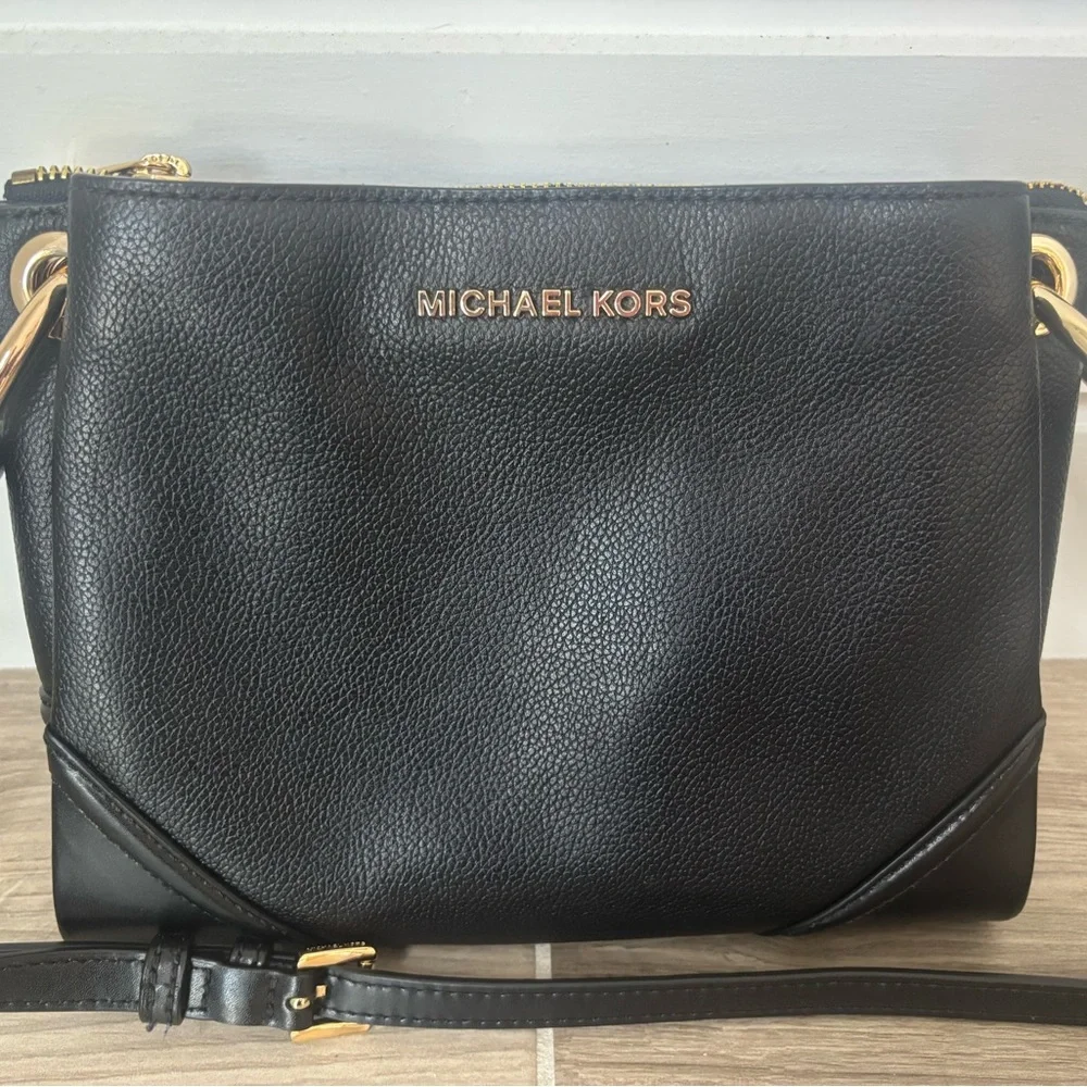 Michael Kors Nicole Black Pebbled Leather Shoulder Bag NWT